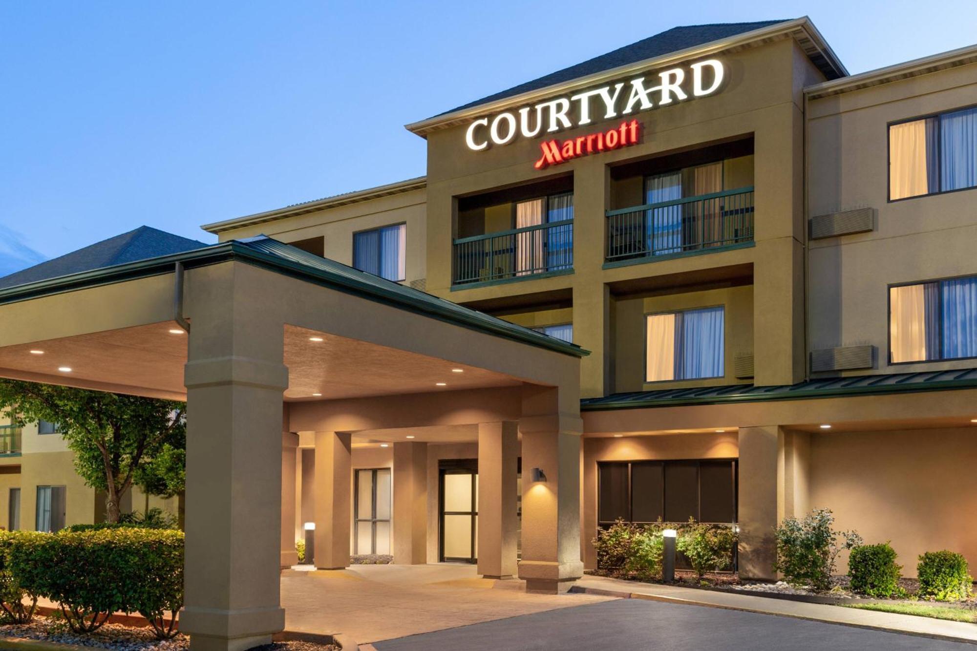 Courtyard Lubbock Hotel Exterior foto